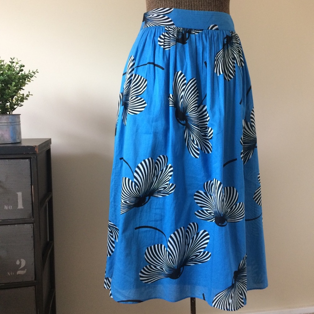 Ann Taylor Zebra Floral Midi Skirt <2>